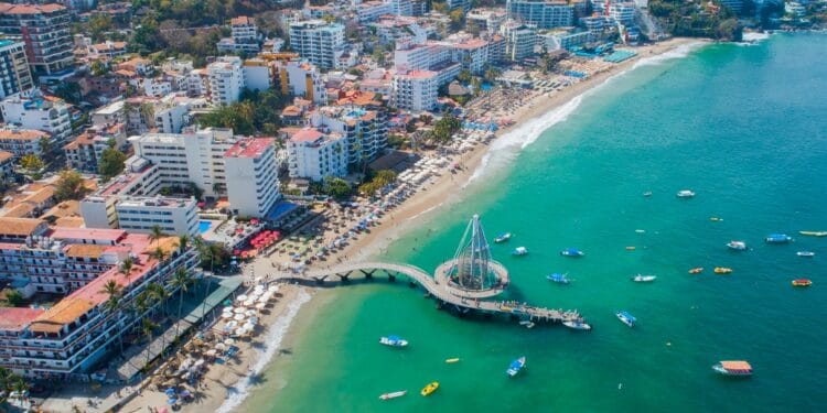 Exitoso cierre del verano en Puerto Vallarta: Altos niveles de ocupación hotelera
