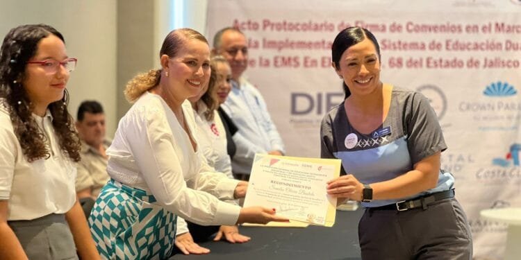 El Sistema de Educación Dual fortalece la formación de jóvenes en Puerto Vallarta