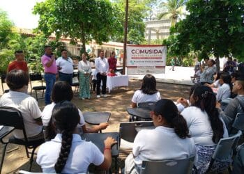 COMUSIDA promueve la salud sexual de las juventudes en Puerto Vallarta