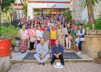 Cumple Villalvazo con viaje de regalo a Guanajuato para clubes de la tercera edad