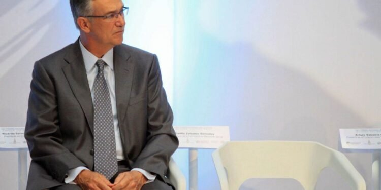 Pierde Salinas Pliego, pagará 30 mil millones de pesos en impuestos