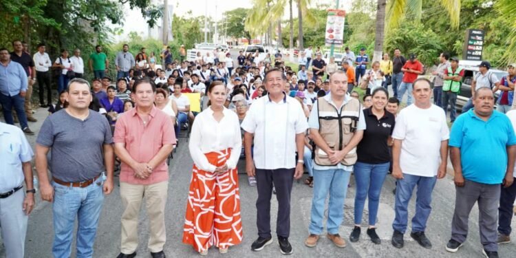 Rehabilitación en concreto hidráulico para la Av. Prisciliano Sánchez