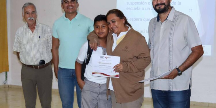 DIF Vallarta promueve la crianza positiva con el programa ECAPAF DIF Vallarta promueve la crianza positiva con el programa ECAPAF