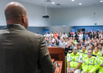 Alfaro dice despedirse de la «política electoral» en mensaje confuso que imprime su fracaso