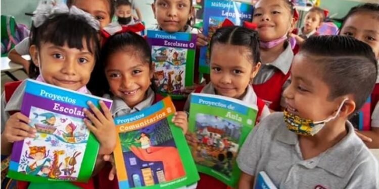 Se termina amparo, hoy distribuyen libros de texto en Chihuahua