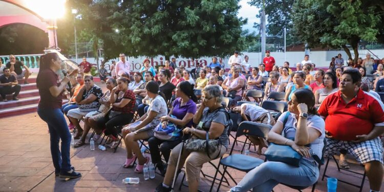 Mirtha Villalvazo regresa a Infonavit San José del Valle en Encuentro Contigo Mirtha Villalvazo regresa a Infonavit San José del Valle en Encuentro Contigo