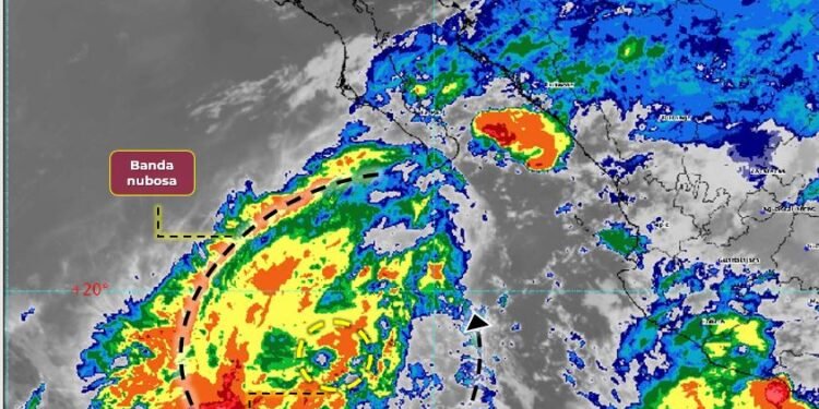 Alerta en Bahía de Banderas ante el avance de la Tormenta Tropical Lidia