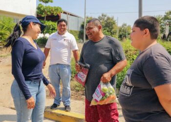 Mirtha Villalvazo brinda 3,000 apoyos alimentarios en respuesta al Huracán «Lidia»