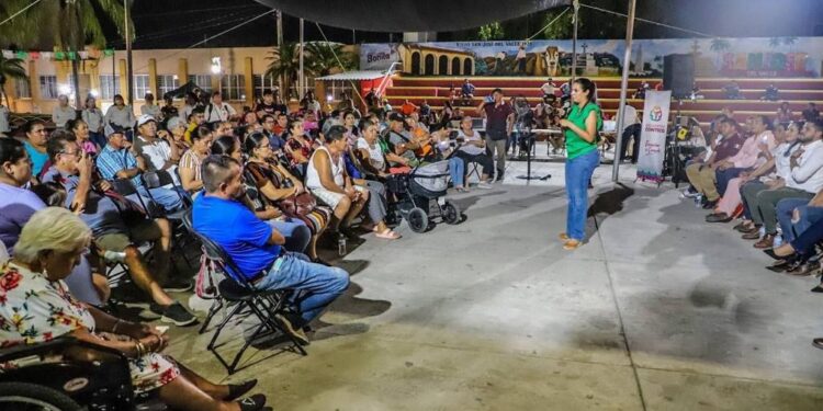 Mirtha Villalvazo anuncia nuevas obras para San José del Valle en Encuentro Contigo Mirtha Villalvazo anuncia nuevas obras para San José del Valle en Encuentro Contigo