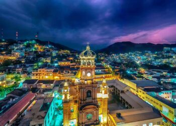 Puerto Vallarta celebra un Noviembre turístico: Altas tasas de ocupación y expectativas positivas Puerto Vallarta celebra un Noviembre turístico: Altas tasas de ocupación y expectativas positivas