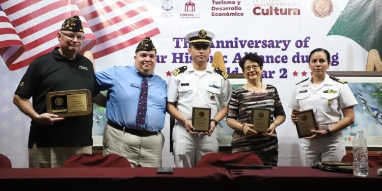 Emotiva conmemoración del Día de los Veteranos en Puerto Vallarta