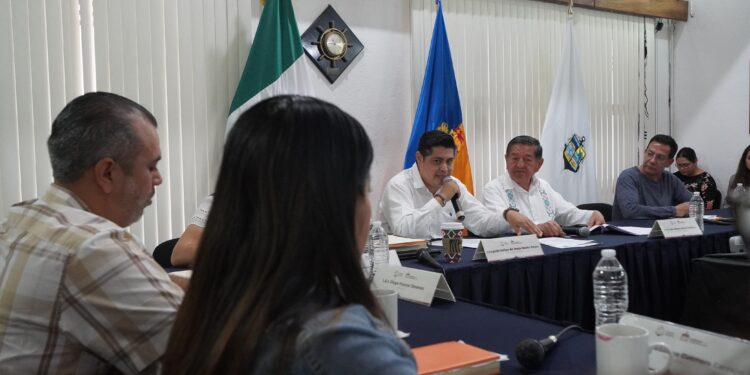 PV accede a apoyos del FOEDEN por casi 5 MDP para damnificados por «Lidia» PV accede a apoyos del FOEDEN por casi 5 MDP para damnificados por «Lidia»