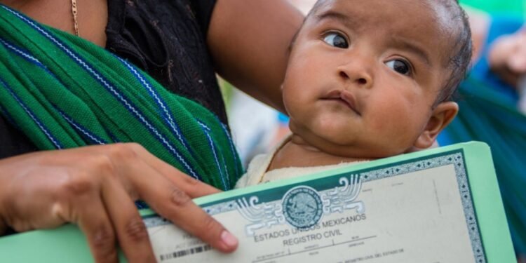 Si no hay acuerdo, será por sorteo el orden de los apellidos