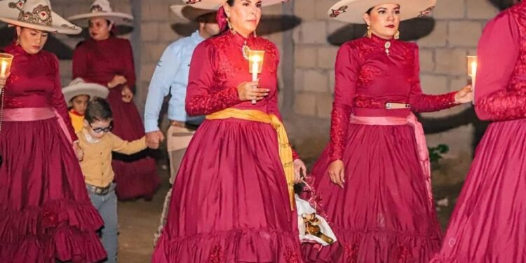 Celebrando las raíces: Mirtha Villalvazo participa en Fiestas de Santa Cecilia