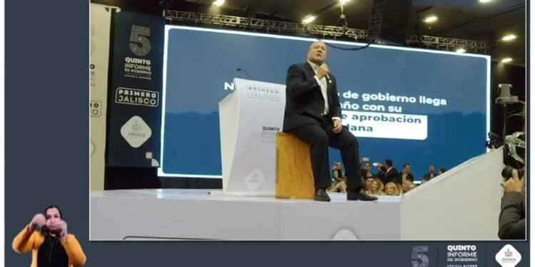 5° informe de Alfaro: entre el ego y la parafernalia política 5° informe de Alfaro: entre el ego y la parafernalia política