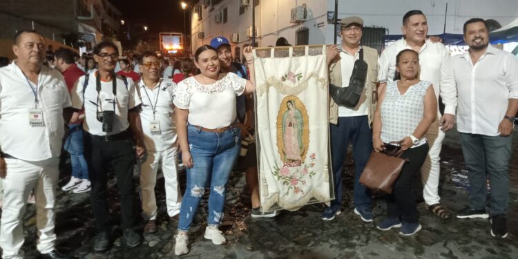 Periodistas forman parte de las peregrinaciones por primera vez en su historia