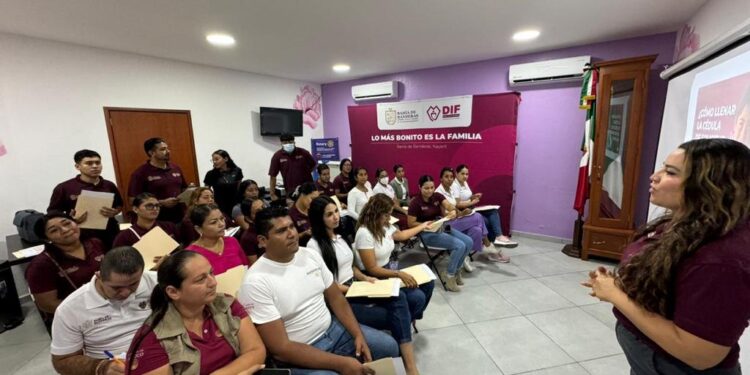 Registro de más de 300 estudiantes para la beca «Benito Juárez» en Bahía de Banderas
