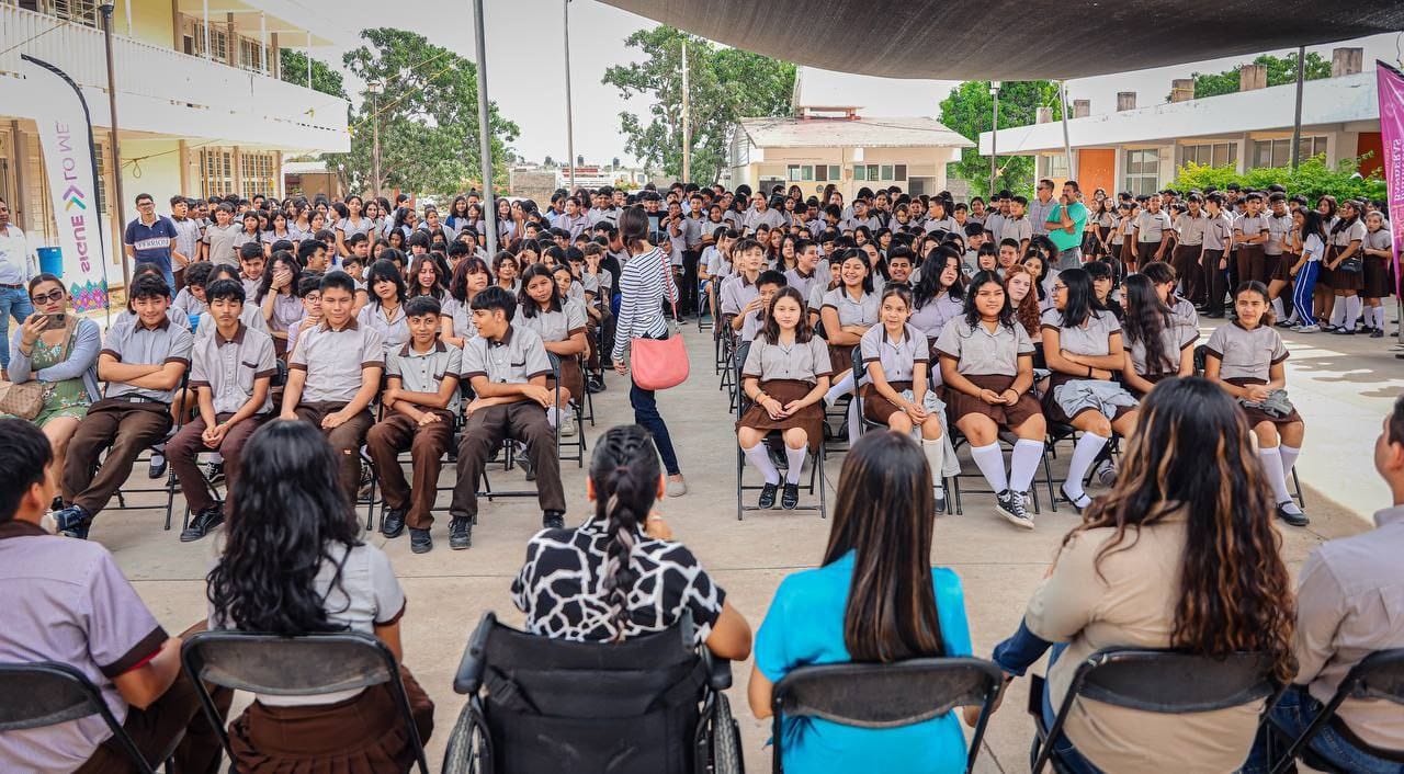 Inversión en la educativa: Mirtha Villalvazo repara escuelas de Bahía de Banderas 1 escuelas