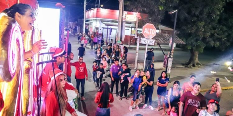 Con éxito arrancó primer «Caravana de la Alegría» en un ambiente navideño en Bahía de Banderas