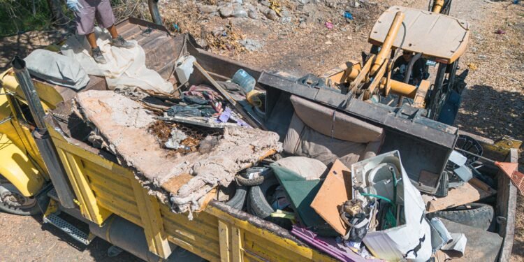 Continúan acciones de descacharrización en Bahía de Banderas