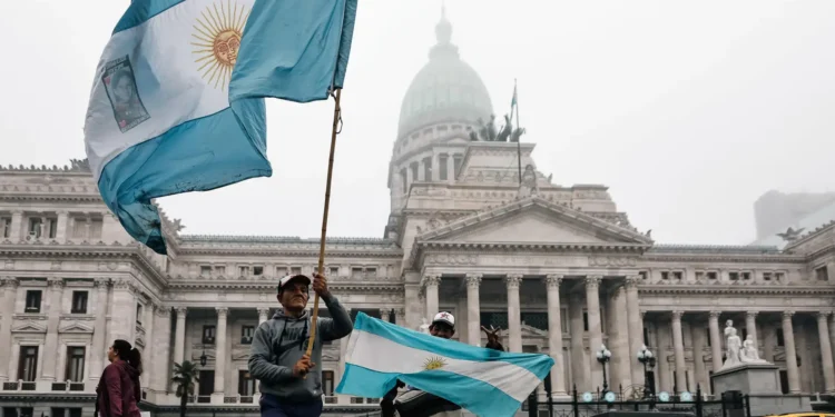 Triunfo político (a medias) para Milei: Ley Bases vuelve a Cámara de Diputados con drásticos cambios Triunfo político (a medias) para Milei: Ley Bases vuelve a Cámara de Diputados con drásticos cambios