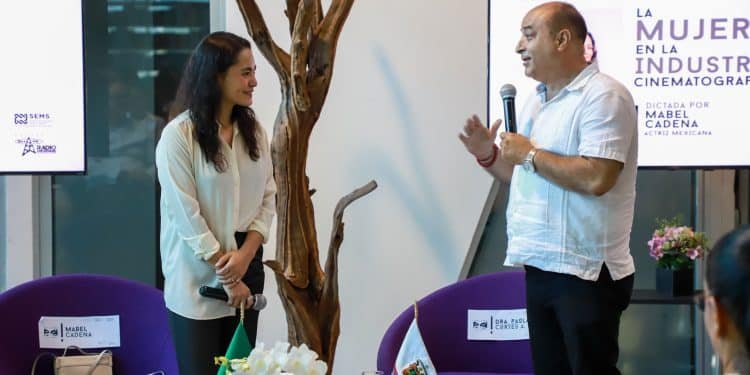 Mabel Cadena inspira a las nuevas generaciones con su trayectoria y consejos