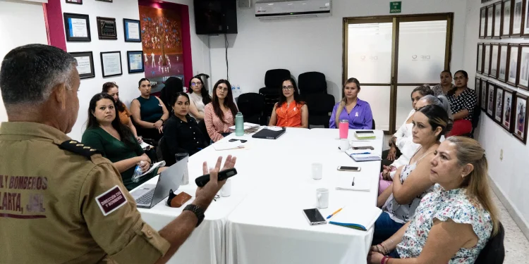 DIF y Protección Civil coordinan acciones ante temporada de lluvias