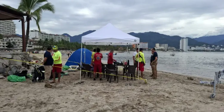 Intensifican la búsqueda de joven desaparecido en Playa del Holi