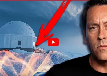 Ex empleado de Raytheon revela que una base militar secreta de la Antártida genera terremotos y tormentas