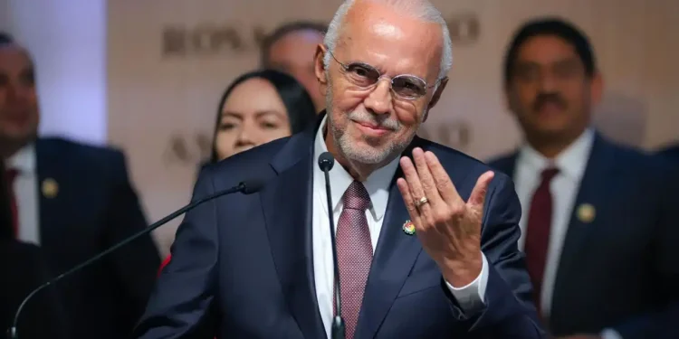 Héctor Santana acompaña al gobernador Navarro Quintero en su tercer informe de gobierno