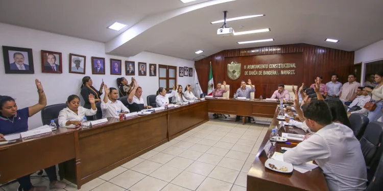 Bahía de Banderas aprueba ajustes al presupuesto para fortalecer servicios públicos