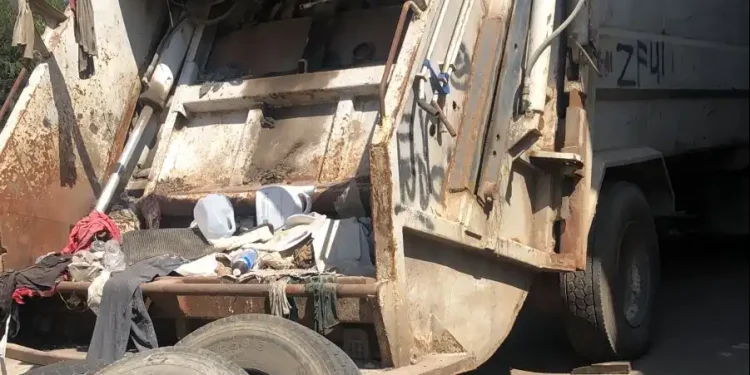 Solo están en operación la mitad camiones recolectores de basura del municipio