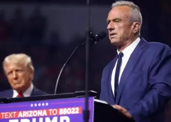 Un juez federal bloquea las reformas de Robert F. Kennedy Jr. al calendario de vacunación infantil