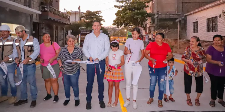 Bucerías: Entregan en tiempo récord la calle Guadalupe Victoria