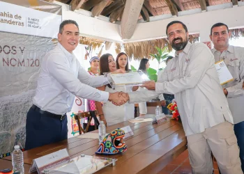 Bahía de Banderas obtiene 10 Playas Platino y anuncian cuatro nuevos clubes de playa Bahía de Banderas obtiene 10 Playas Platino y anuncian cuatro nuevos clubes de playa