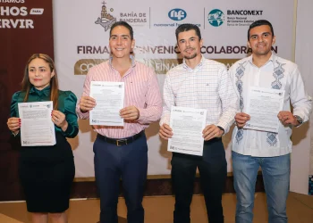 Impulsa Bahía: Héctor Santana fortalece a los emprendedores con convenio estratégico