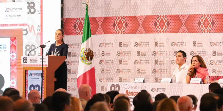 Claudia Sheinbaum inaugura histórica Convención Bancaria en Bahía de Banderas