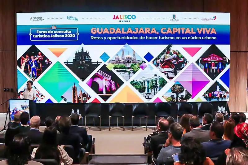 54612052028 63af2f00f1 c