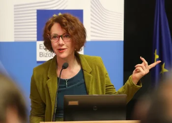 Ulrike Guérot: «Europa está destruyendo la democracia»