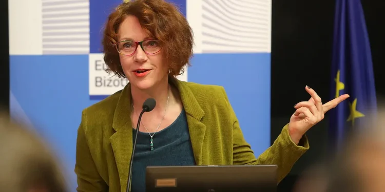 Ulrike Guérot: «Europa está destruyendo la democracia»