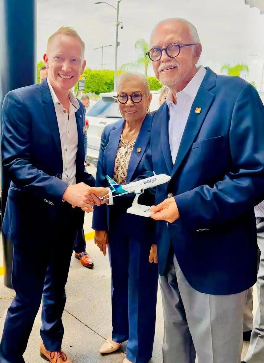 Histórica conexión aérea entre Canadá y Nayarit fortalecerá el turismo y la economía 1 Nayarit