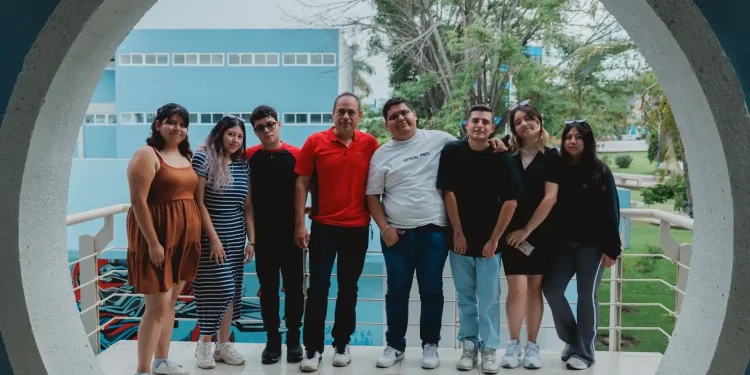 Programa Delfin: Día de chatbot con inteligencia artificial para tutorías universitarias