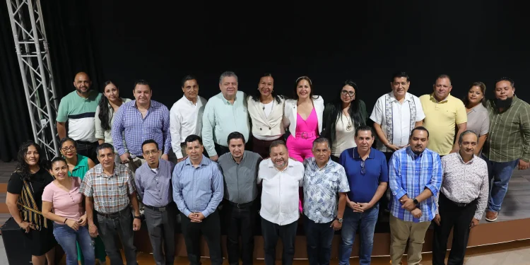 Histórico encuentro entre grupos religiosos impulsa valores y unidad en Puerto Vallarta Histórico encuentro entre grupos religiosos impulsa valores y unidad en Puerto Vallarta