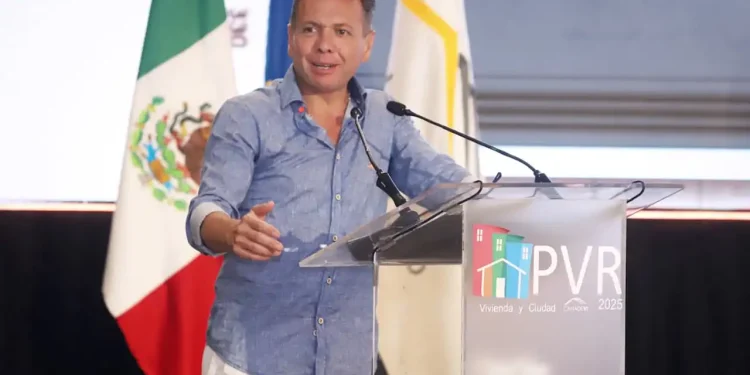 “El Puerto Vallarta que conocimos volverá a brillar”: Pablo Lemus