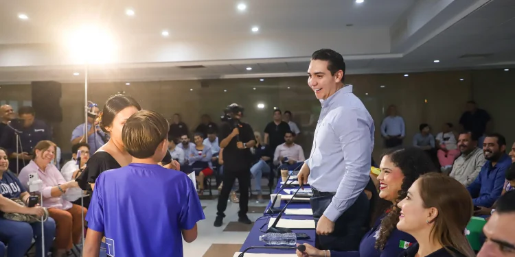 Santana cumple compromisos en Bucerías: agua potable de calidad y más obras Santana cumple compromisos en Bucerías: agua potable de calidad y más obras