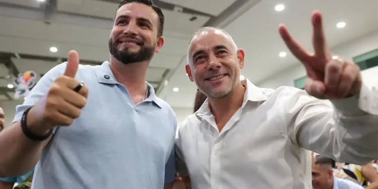 Munguía recibe respaldo del gobernador Pablo Lemus en su primer informe de gobierno