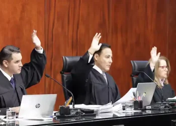 Suprema Corte mexicana avala que menores cambien su género sin autorización de sus padres