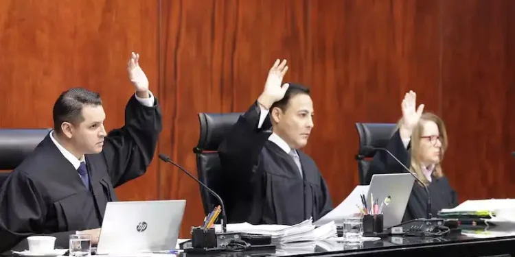 Suprema Corte mexicana avala que menores cambien su género sin autorización de sus padres Suprema Corte mexicana avala que menores cambien su género sin autorización de sus padres