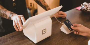 Cómo optimizar el flujo de cobro con pagos contactless en tiendas físicas