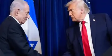 Entrevista de Tucker Carlson a Joe Kent: Trump es un rehén de Netanyahu